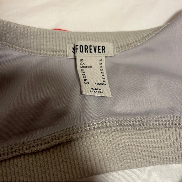 Gray Ribbed Sports Bra - Picture 3 of 3